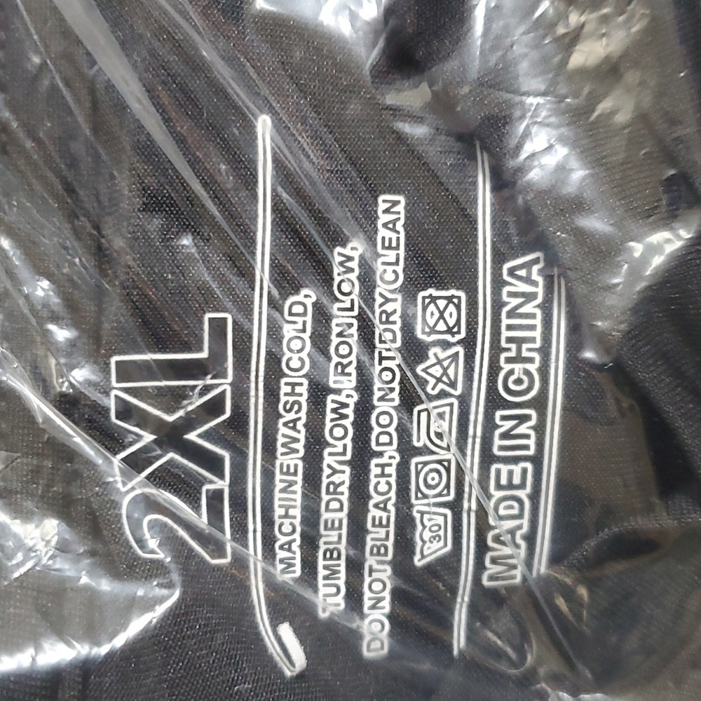 BNWT AKAWOOKO Men's Black jersey tee shirt size 2XL regular